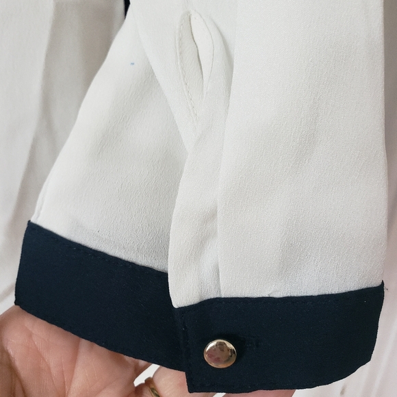 Ann Taylor blouse SZ 8 - Picture 7 of 7